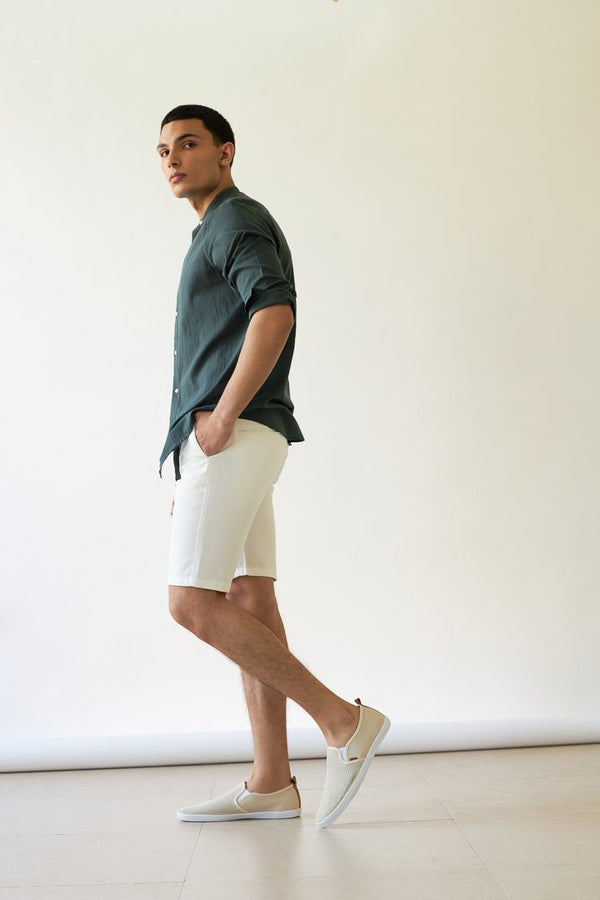 Chino shorts in white cotton fabric